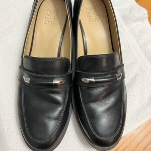 Size 11 Naturalizer women’s shoes